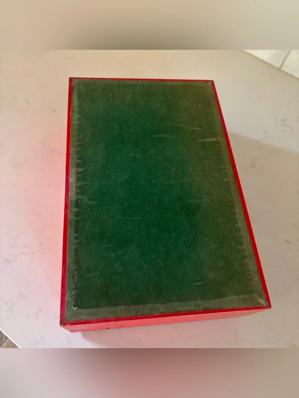 Vintage Red Leatherette 12